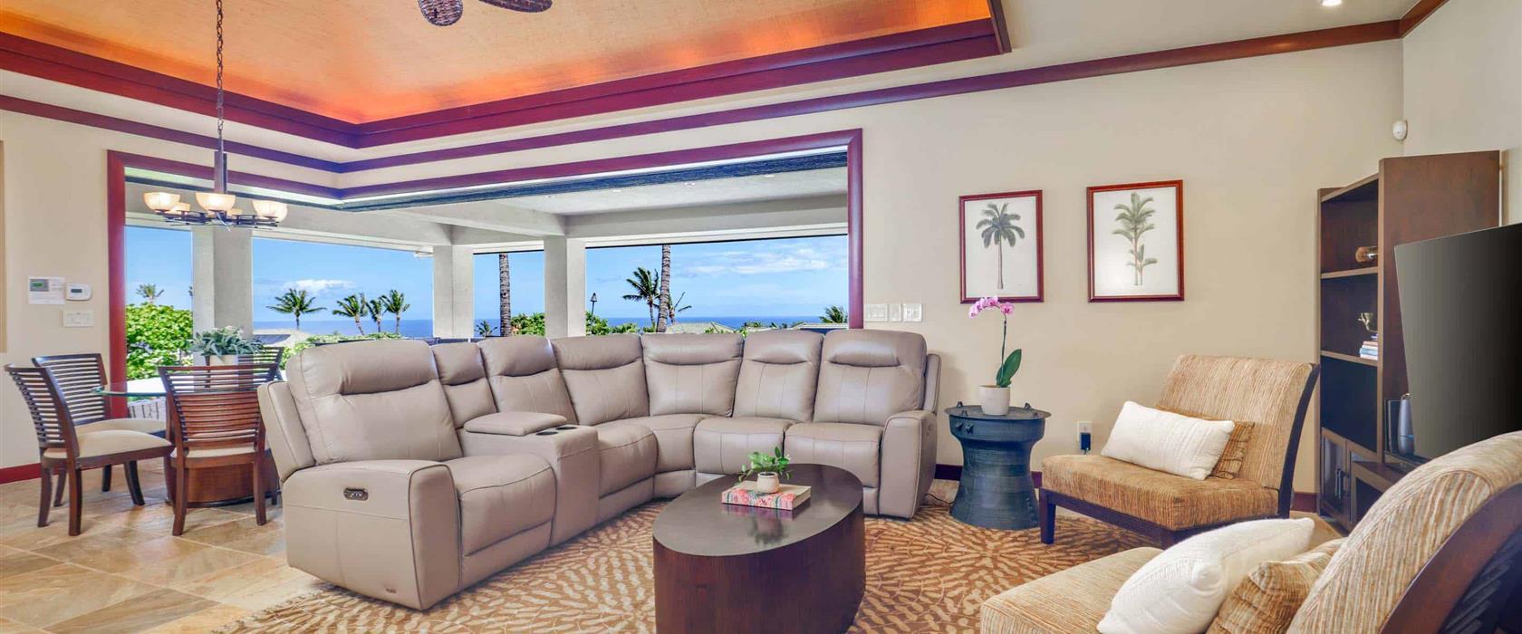 WaiUlaUla Villa 308 Living Room