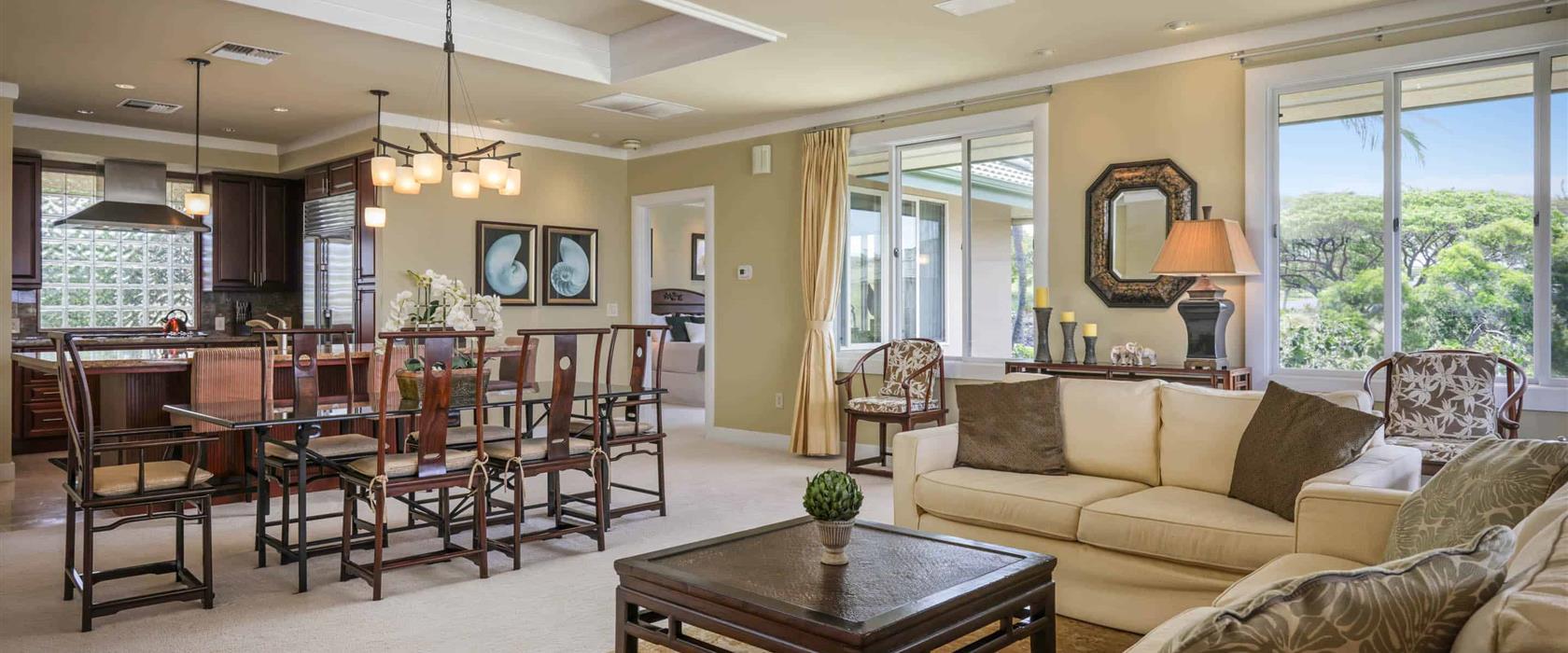 WaiUlaUla F201 Living Area