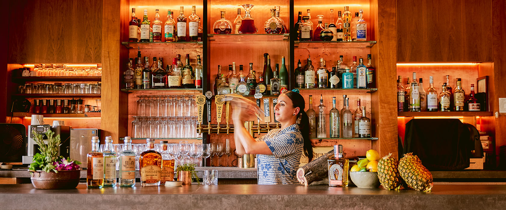 Copper Bar Mauna Kea Beach Hotel