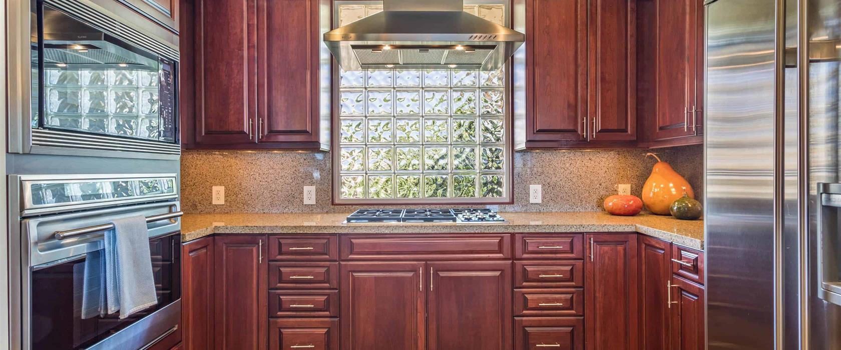 WaiUlaUla G201 Kitchen