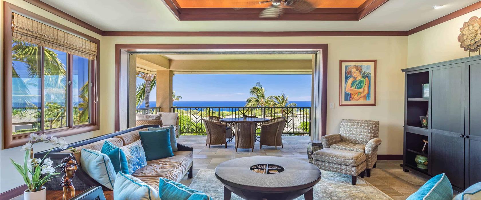 WaiUlaUla G201 Living Area