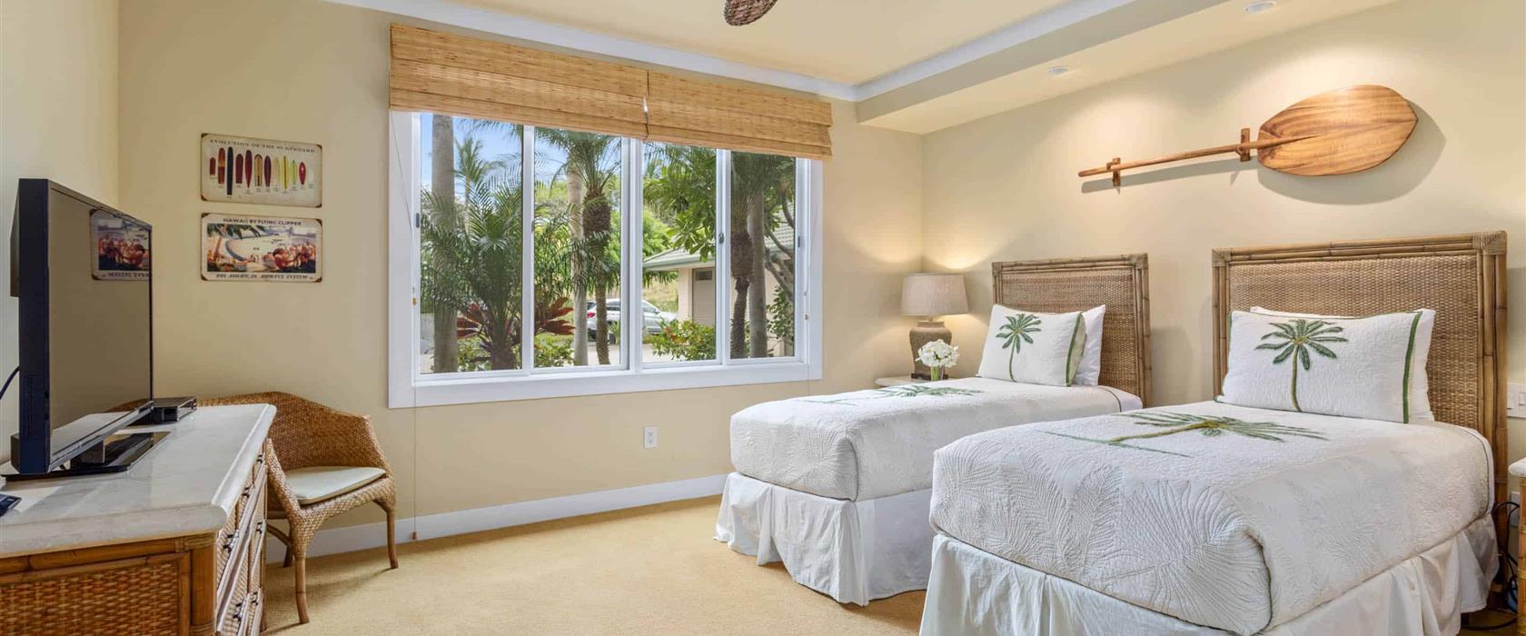 WaiUlaUla F102 Bedroom 2